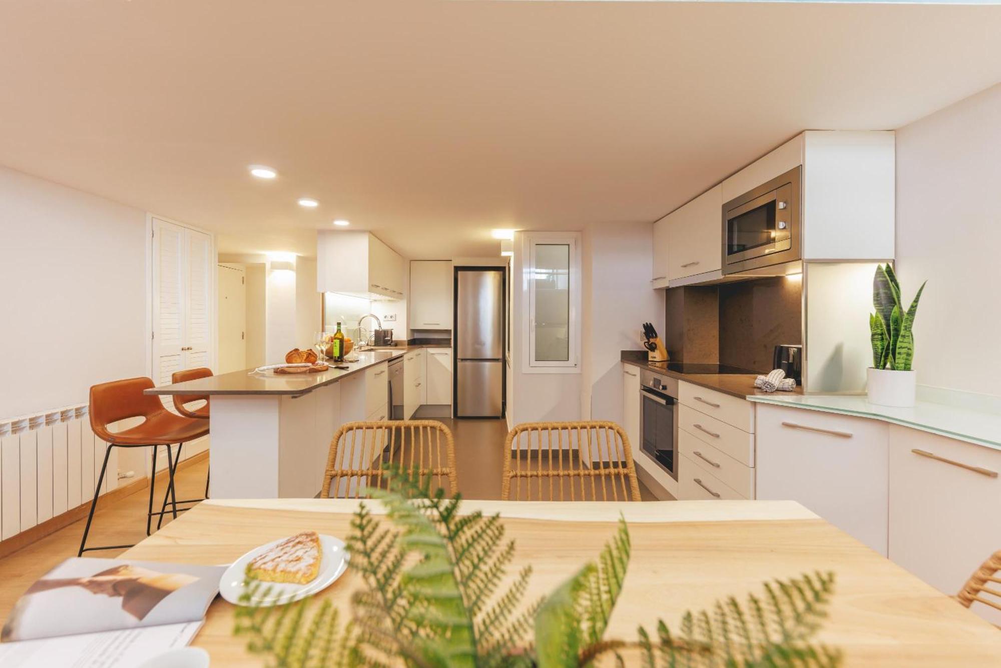 Bravissimo Hortes, 3-Bedroom Centre Apartment Херона Екстериор снимка